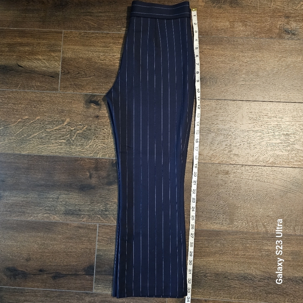 Women's Jones New York Pinstripe Pants - Picture 4 of 8